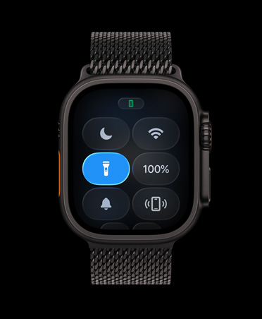 Apple Watch Ultra 3, kleur naturel, kast van titanium, Bedieningspaneel, knop voor Zaklamp, Milanees bandje van titanium, kleur zwart